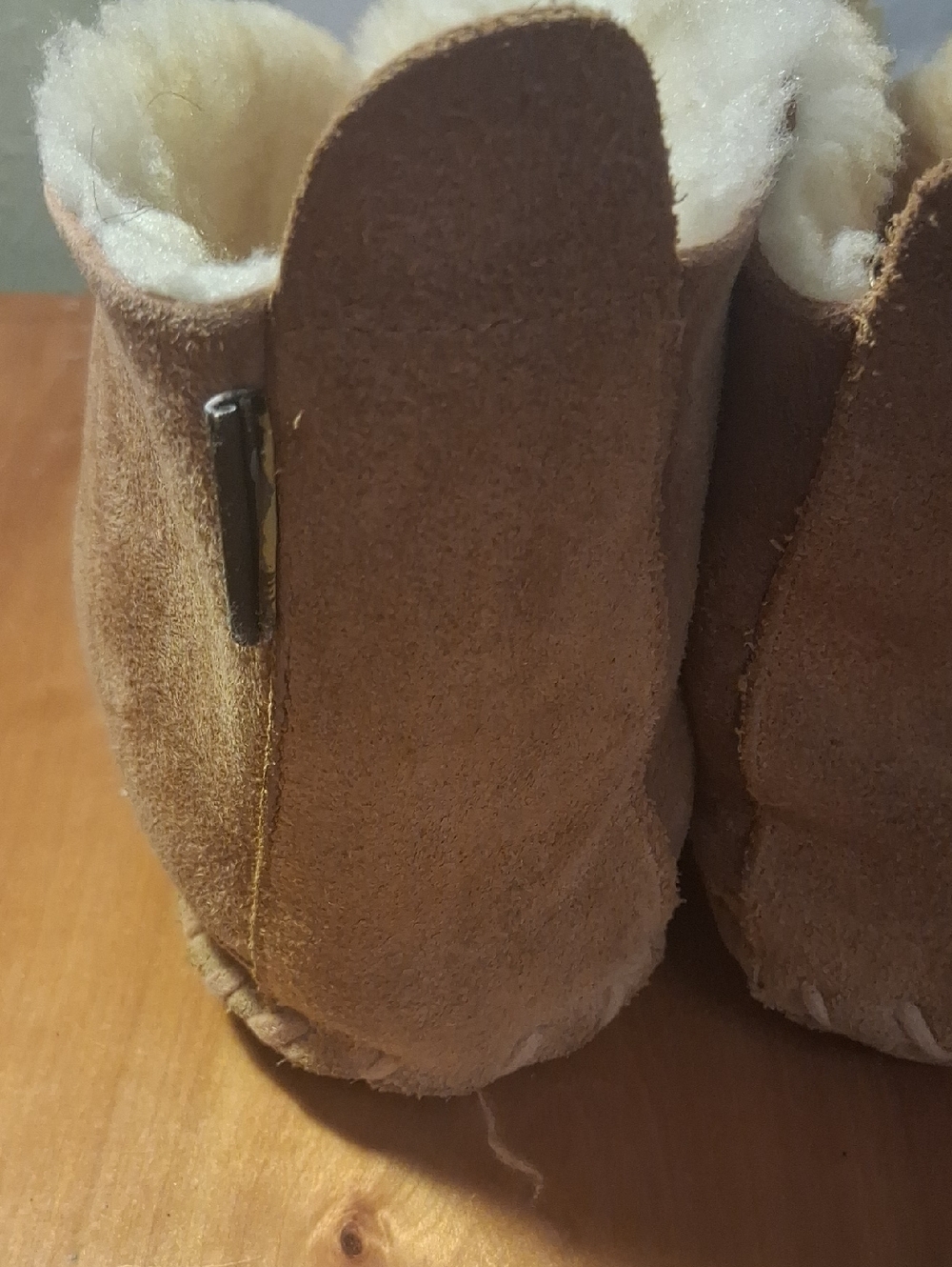 L.L Bean Men's Brown Suede Shearling Lined Slip-On Slippers Size 10 - Picture 6 of 13